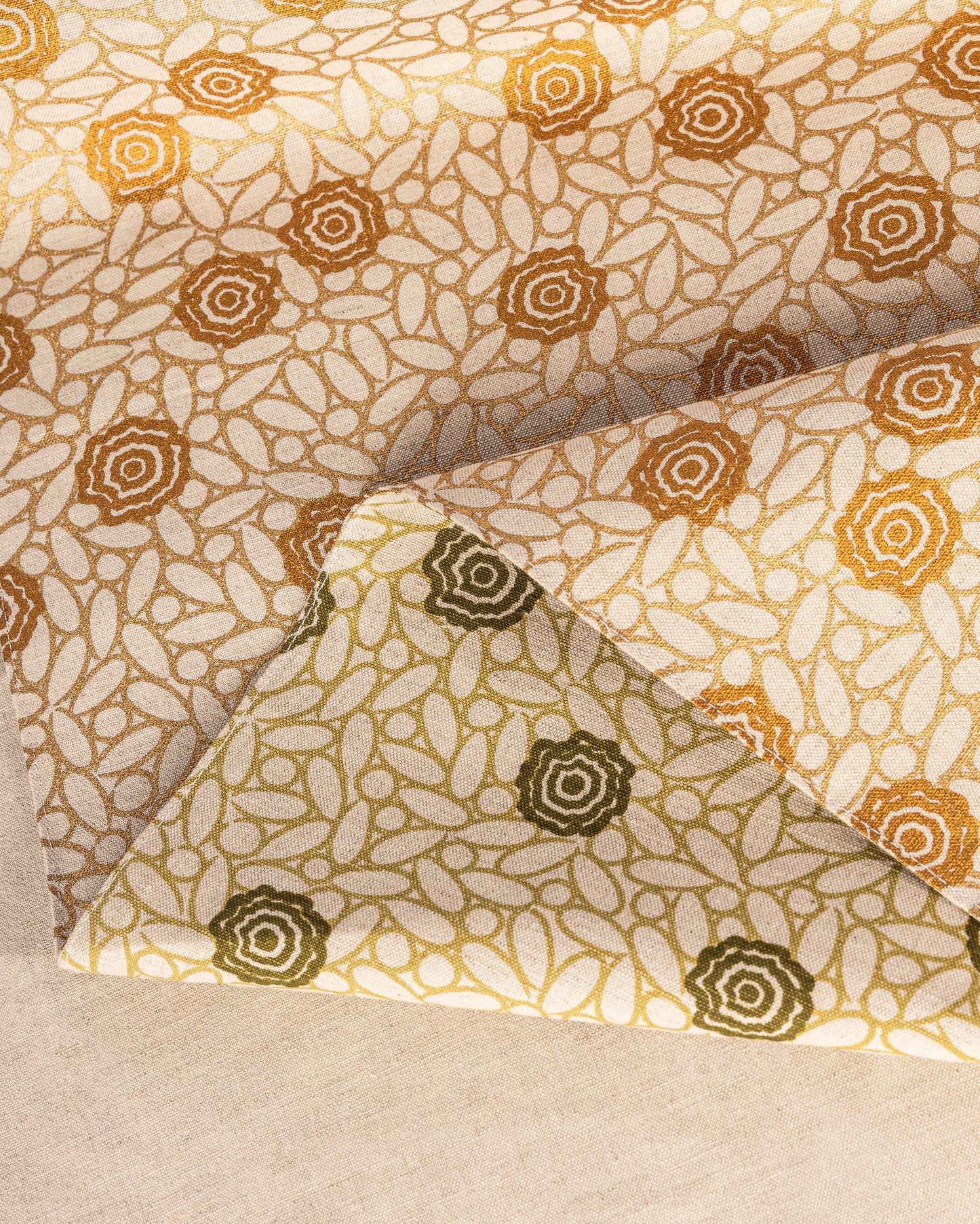 Folla Double-faced Table Runner